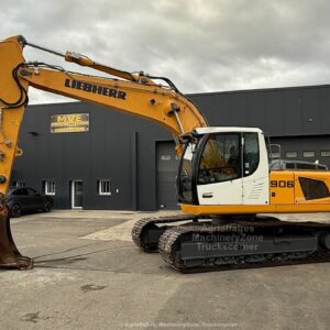 LIEBHERR R906 (2011)