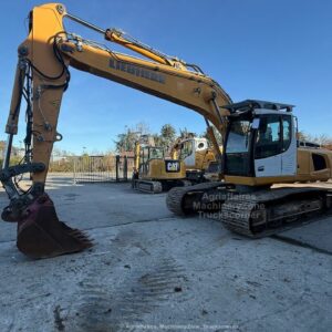 LIEBHERR R916 (2012)